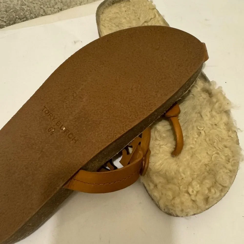 Tory Burch Tan Sandals size 6.5